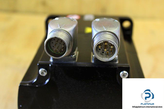 schneider-bmh1401p27f2a-servo-motor-3