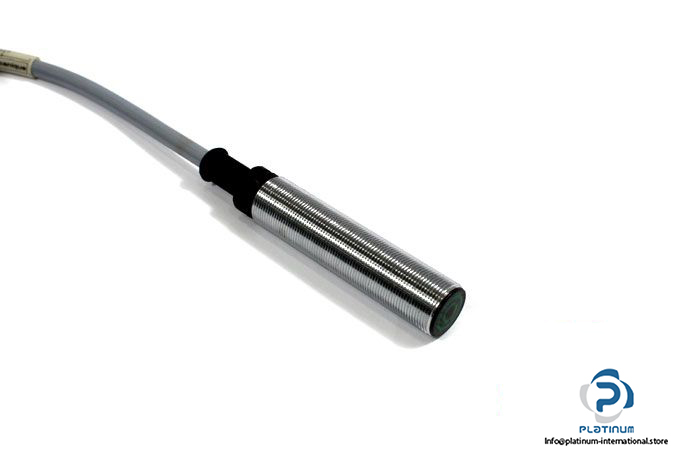 telemecanique-xsa-h05712-inductive-proximity-sensor-2