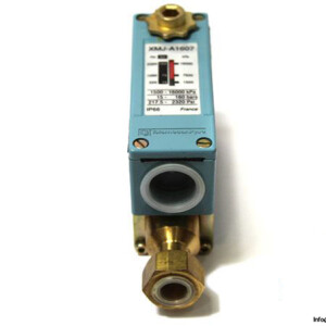 Telemecanique XMJ-A1607 Pressure Switch