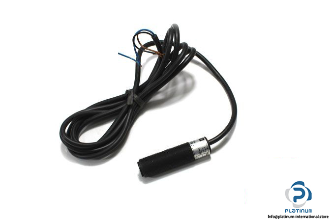 telemecanique-XTA-A159115-capacitive-sensor