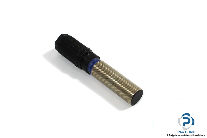 telemecanique-XS1M18PA370B-inductive-proximity-sensor