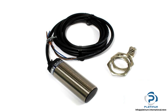 telemecanique-XSAV11373EX-inductive-proximity-sensor