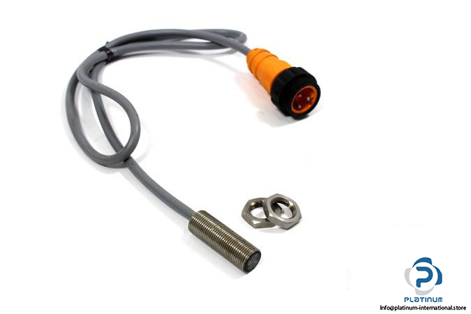 telemecanique-XSMC02713LC-inductive-sensor