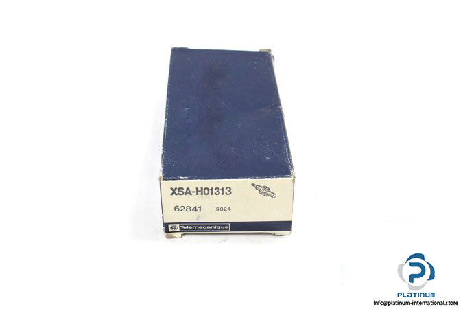 telemecanique-xsa-h01313-inductive-sensor-3