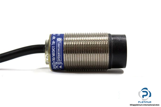 telemecanique-xs2n18pa340-inductive-proximity-sensor-4-2