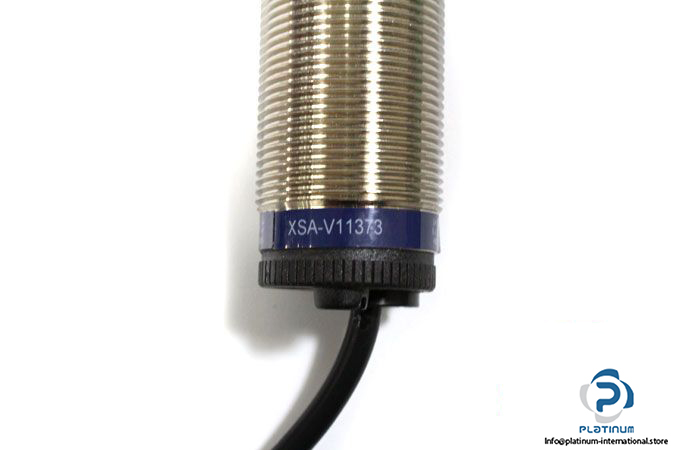telemecanique-xsa-v11373-inductive-proximity-sensor-5