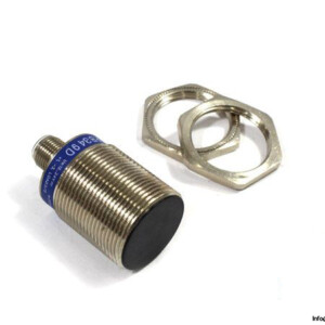 telemecanique-XS1N30PB349D-inductive-sensor