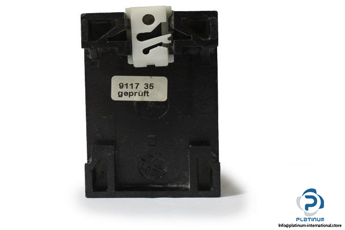 dold-ba9038-11_100-thermistor-motor-protection-relay-1