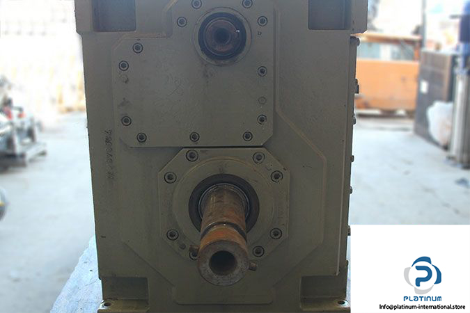 barmag-258-kw-extruder-gear-box-4