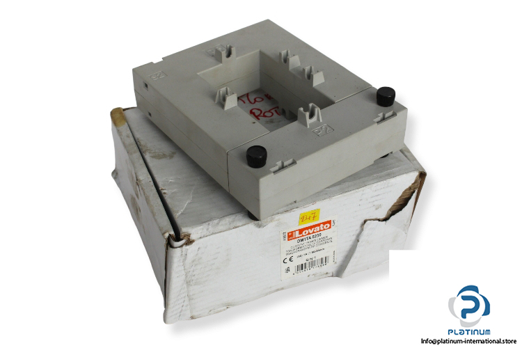 Lovato-DM1TA-0250-current-transformer