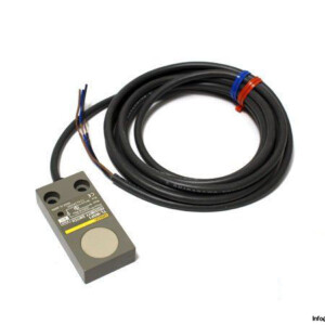 Omron TL-W5F1 Inductive Proximity Sensor