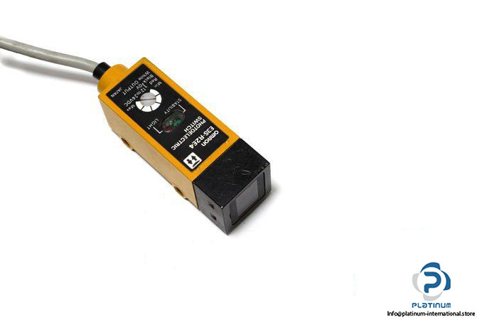 omron-e3s-r2e4-photoelectric-retro-reflective-sensor-2
