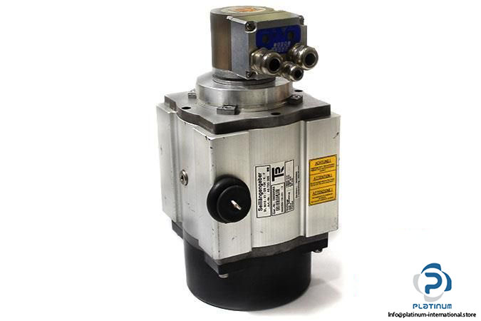 TR-ELECTRONIC-CEW58M-ABSOLUTE-ENCODER-WITH-SL3015-X1GS130-CABLE-PULL_675x450.jpg