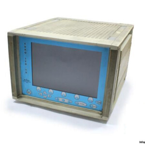 MICROSTUDIO-LED-40-CONTROL-PANEL_675x450.jpg