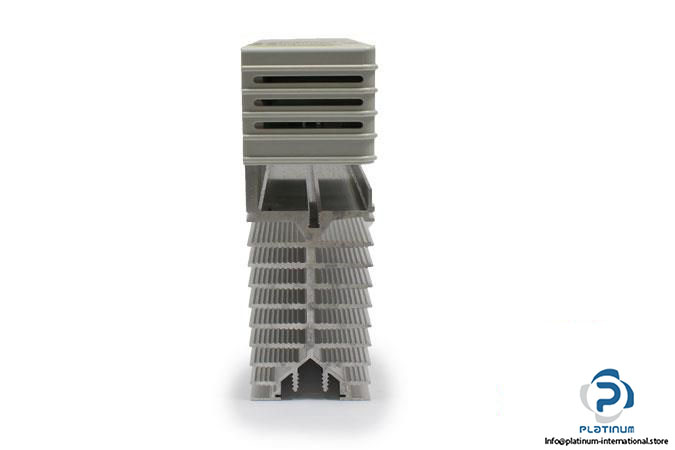 LENZE-EMB8253-E-BRAKE-CHOPPER4_675x450.jpg