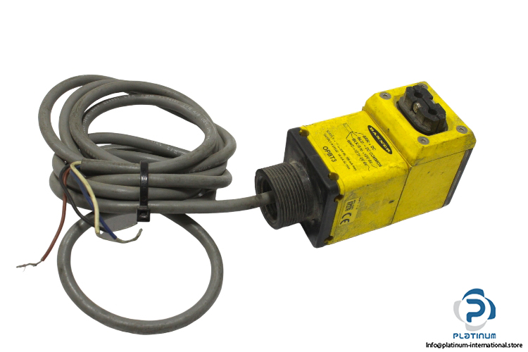 banner-OPBT3-omni-beam-power-block