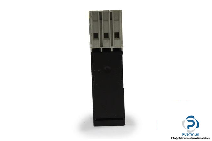 SIEMENS-3RK1205-0BE00-0AA2-AS-INTERFACE-SAFETY4_675x450.jpg