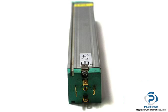 GEFRAN-LTM-200-S-RECTILINEAR-DISPLACEMENT-TRANSDUCER4_675x450.jpg