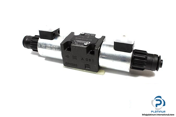 DUPLOMATIC-DS3-S111N-D00CM-43-WAY-DIRECTIONAL-CONTROL-VALVE-_675x450.jpg