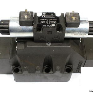 DUPLOMATIC-E5P4-S1I40N-D24K1-43-WAY-DIRECTIONAL-CONTROL-VALVE-_675x450.jpg