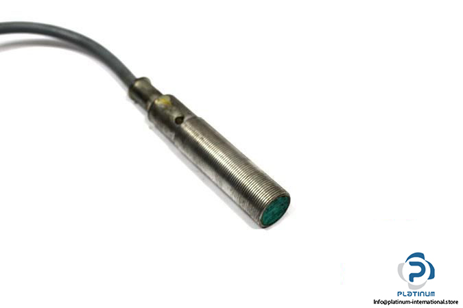 PEPPERLFUCHS-NJ5-18GM-W-S-INDUCTIVE-SENSOR3_675x450.jpg