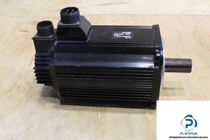 OMRON-R88M-W4K030F-S2-SERVO-MOTOR_675x450.jpg