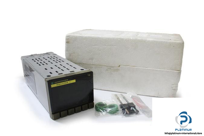 EUROTHERM-REGULATUER-4-TEMPERATURE-CONTROLLER3_675x450.jpg