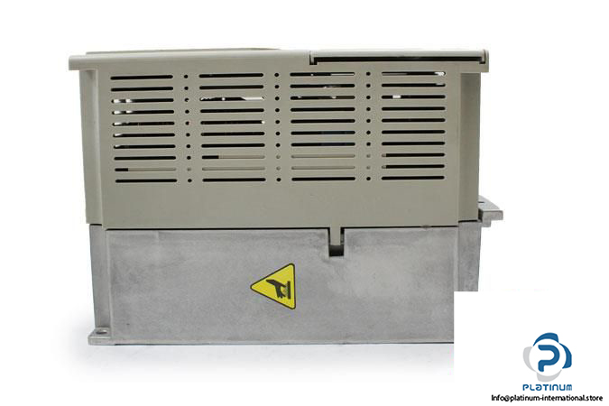 TELEMECANIQUE-ATV28HU41M2-SPEED-DRIVE-CONTROLLER4_675x450.jpg