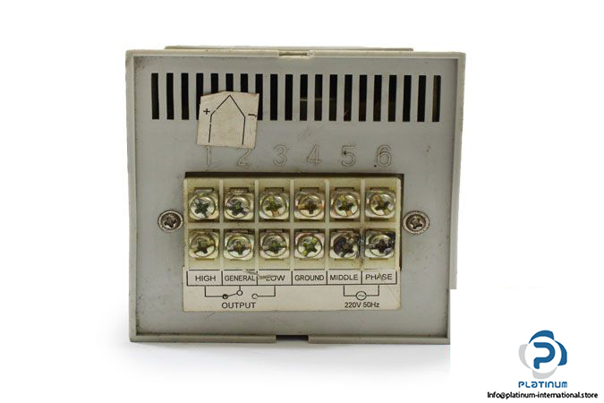xmta-0-999c-digital-display-regulator-3