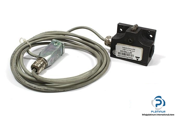 EUCHNER-SN02D12-502-MC1856-MULTIPLE-LIMIT-SWITCH_675x450.jpg