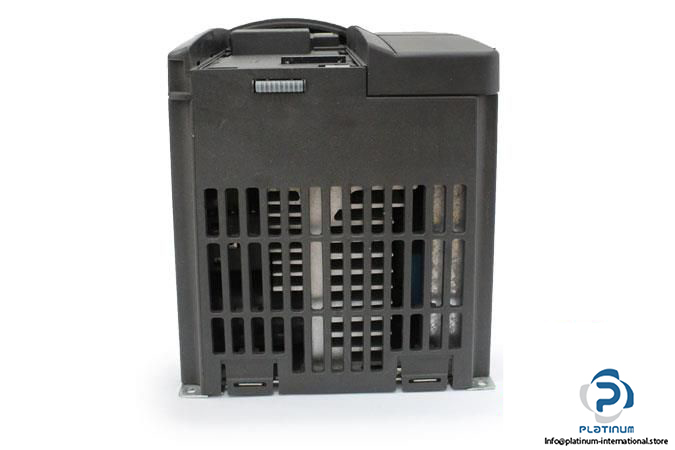 SIEMENS-6SE6440-2AB21-5BA0-FREQUENCY-INVERTER3_675x450.jpg