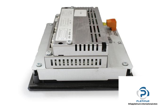 UNIOP-EK-52-OPERATOR-PANEL4_675x450.jpg