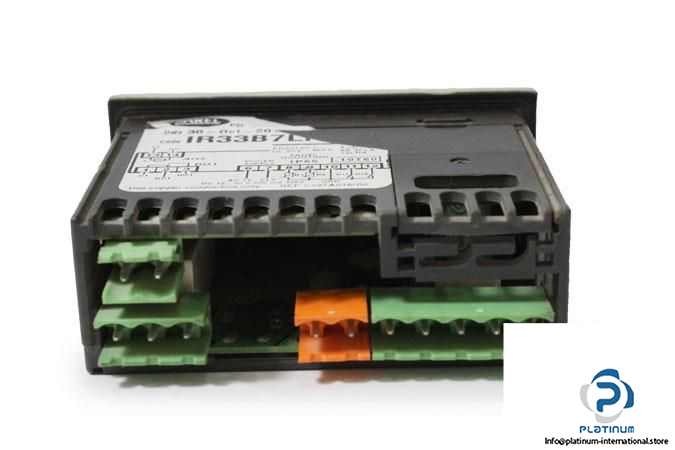 CAREL-IR33B7LR20-ELECTRONIC-CONTROL4_675x450.jpg