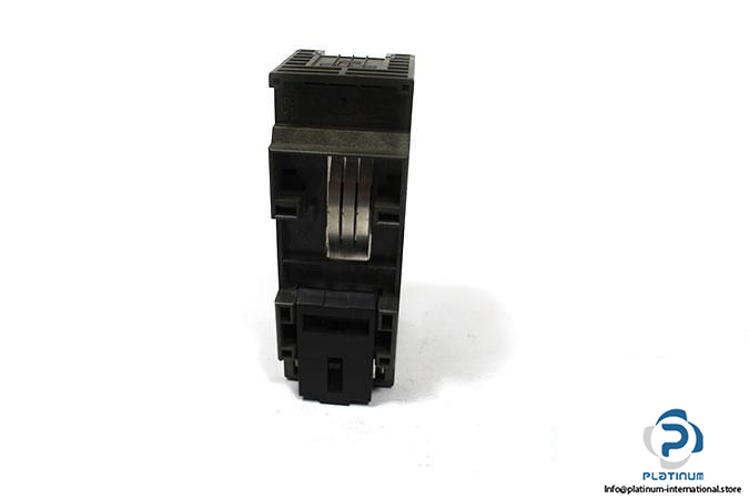 SIEMENS-6ES7-972-0AA01-0XA0-REPEATER-MODULE3_675x450.jpg