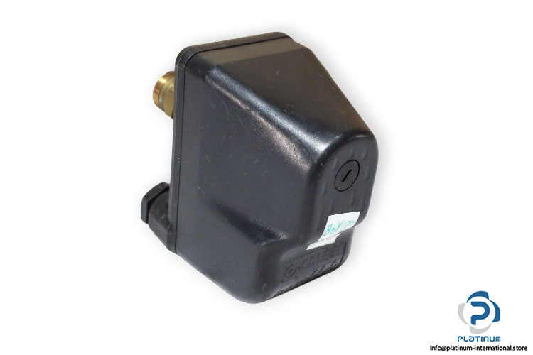 caleffi-PT_5-pressure-switch-used