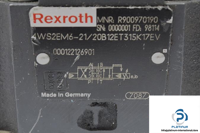 REXROTH-R900970190-SERVO-DIRECTIONAL-VALVE-OF-4-WAY6_675x450.jpg