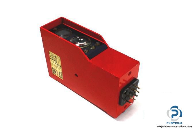 LEUZE-ODS-78-800S-OPTICAL-DISTANSE-SENSOR_675x450.jpg