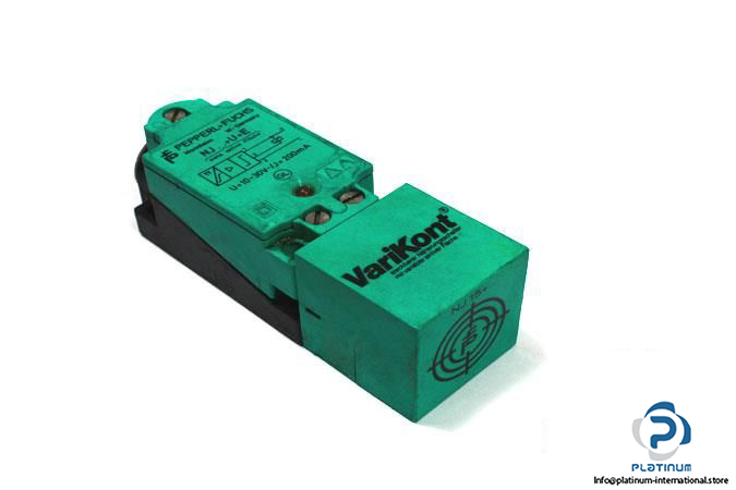 PEPPERLFUCHS-NJ15UE-INDUCTIVE-SENSOR_675x450.jpg