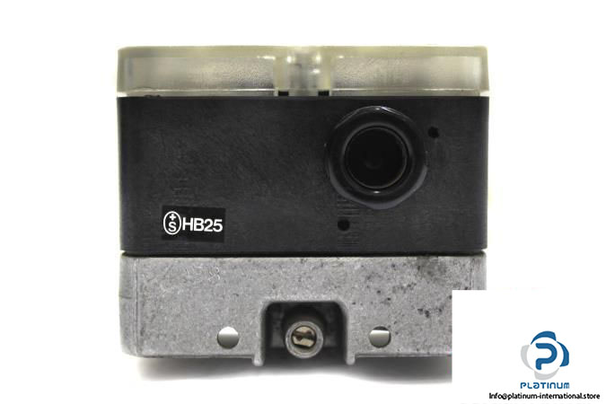 KROM-SCHRODER-DWG-50U-PRESSURE-SWITCH3_675x450.jpg