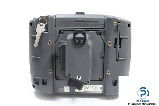 SCHNEIDER-ELECTRIC-XBTGH2460-ADVANCED-HAND-HELD-PANEL3_675x450.jpg