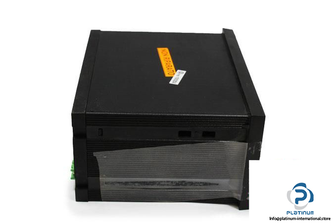QEM-B5L8H082VN95-ELECTRONIC-COUNTER4_675x450.jpg