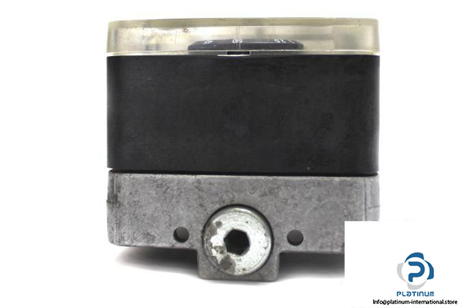 KROM-SCHRODER-DWG-50U-PRESSURE-SWITCH4_675x450.jpg