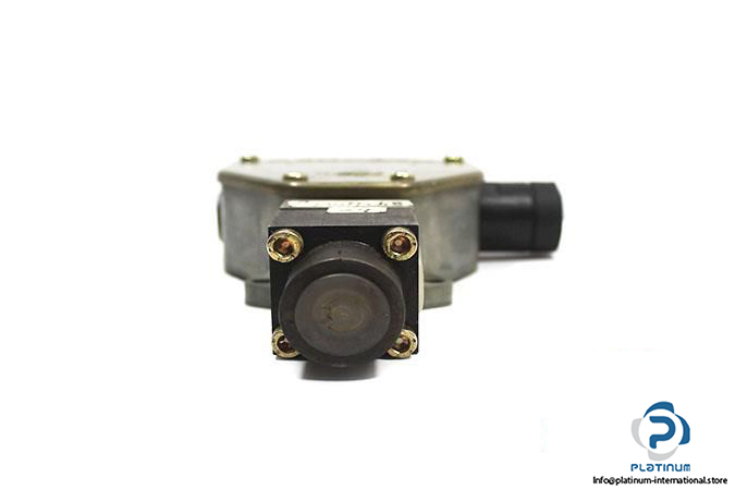 REXROTH-R900435578-PISTON-TYPE-PRESSURE-SWITCH5_675x450.jpg