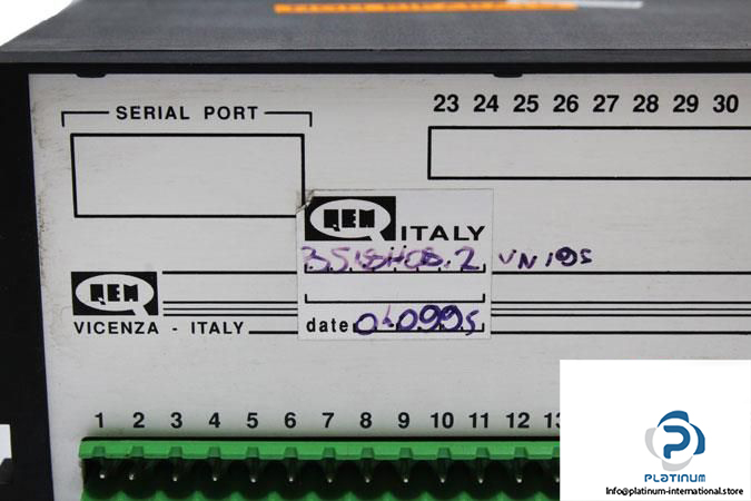 QEM-B5L8H082VN95-ELECTRONIC-COUNTER5_675x450.jpg