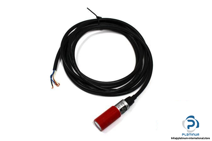 LEUZE-PRK-318KP-PHOTOELECTRIC-RETRO-REFLECTIVE-SENSOR_675x450.jpg