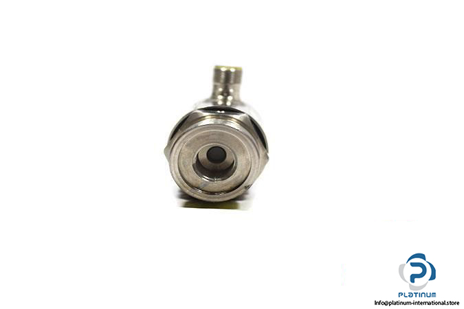 IFM-ELECTRONIC-PN5004-45128-PRESSURE-SWITCH4_675x450.jpg