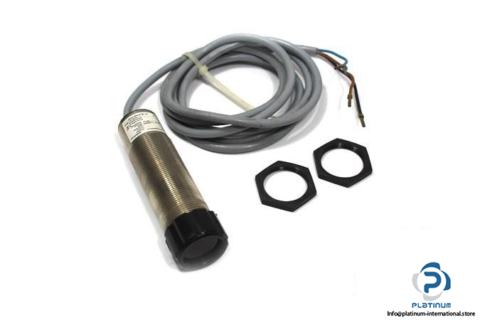 WENGLOR-UE88ZD-PHOTOELECTRIC-SWITCH_675x450.jpg