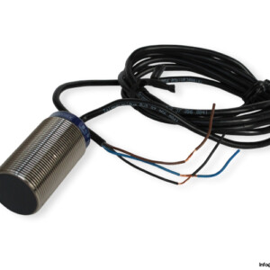 telemecanique-XS630B1PAL2-inductive-proximity-sensor