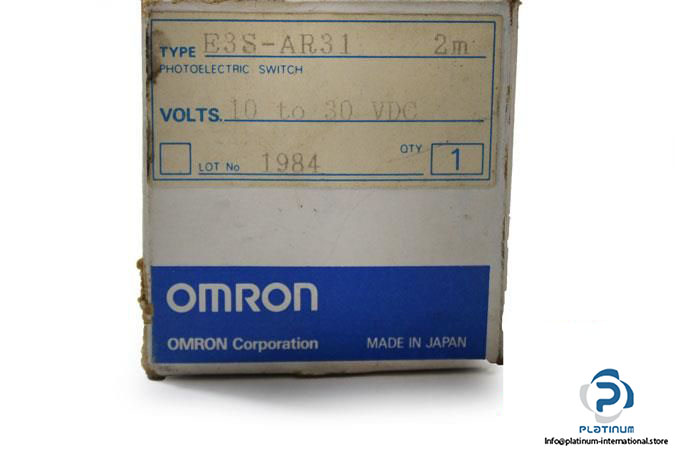 OMRON-E3S-AR31-PHOTOELECTRIC-SWITCH-SENSOR7_675x450.jpg