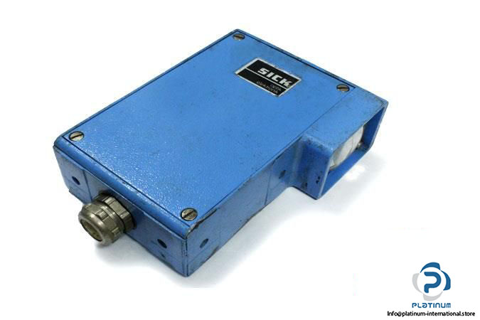 SICK-WL25-313-PHOTOELECTRIC-RETRO-REFLECTIVE-SENSOR3_675x450.jpg